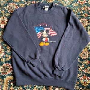 Vintage Walt disney world sweater medium